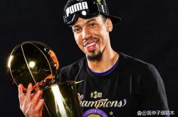 关于新秀入选最佳阵容，展现出色表现期待更多突破的信息