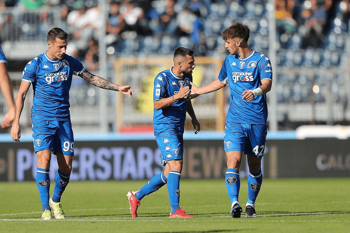 意甲比赛掀起热潮，球员备战状态佳的简单介绍