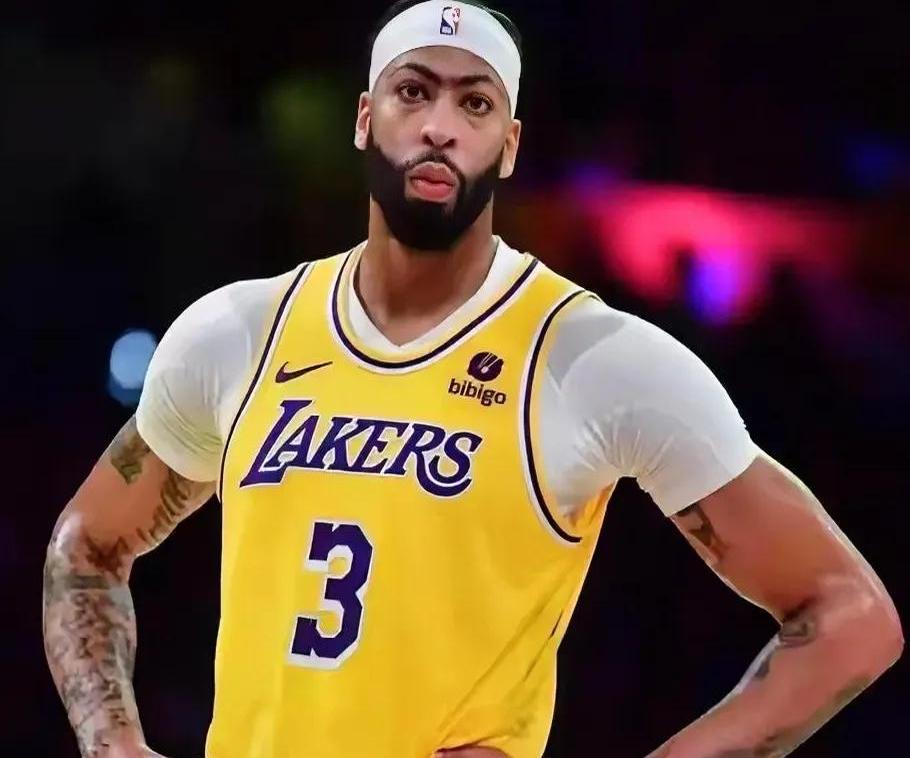 湖人主场不敌马刺，状态低迷的简单介绍