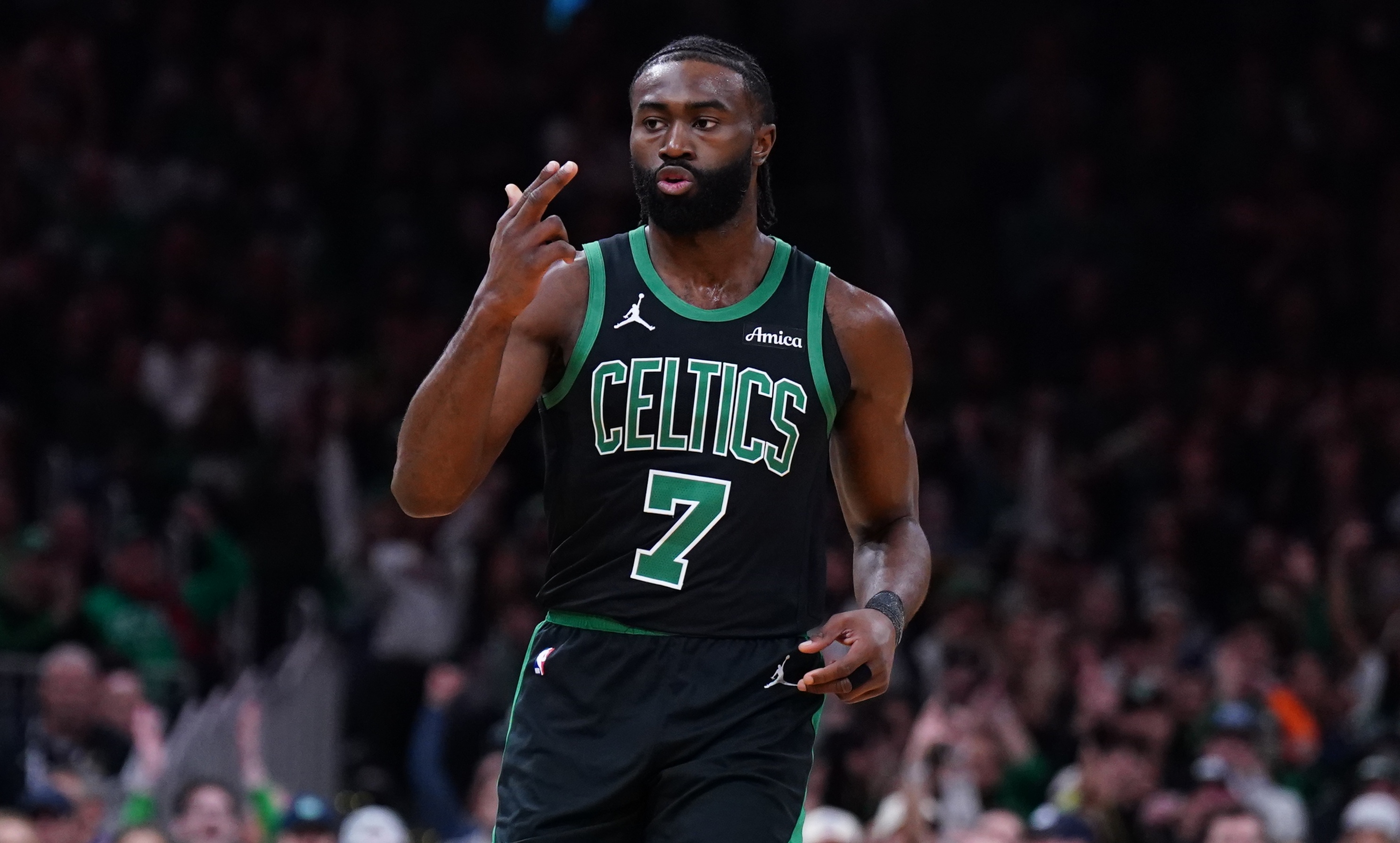 篮网击败凯尔特人，厄文全场35分