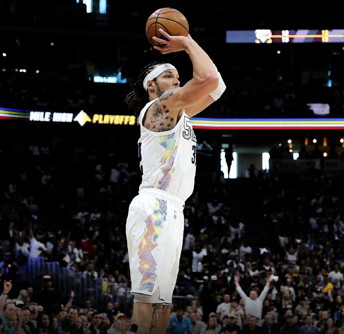 关于重庆力帆出击大连人，保级大战谁将占据主动？的信息