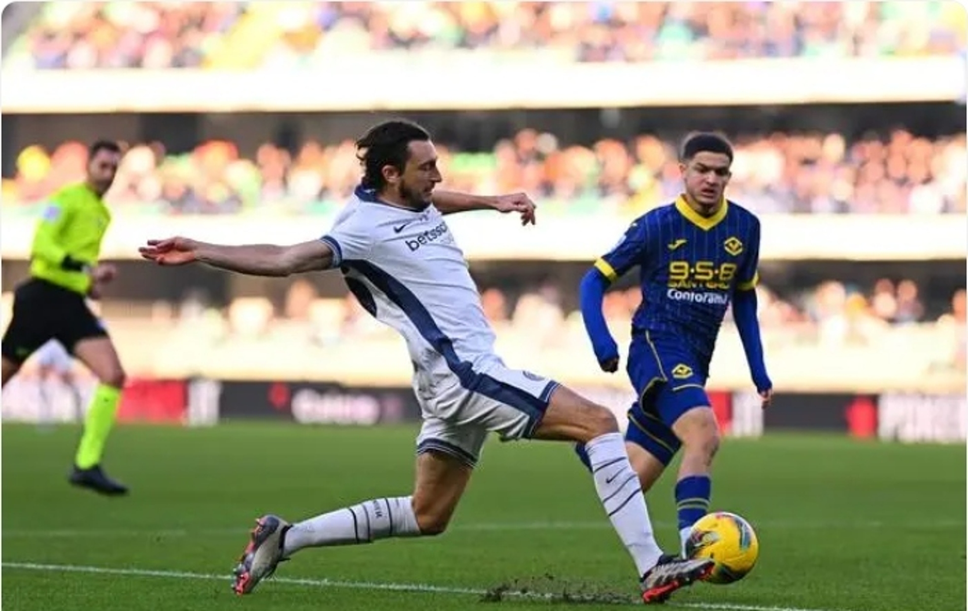 拉齐奥逆转热那亚，反超国际米兰