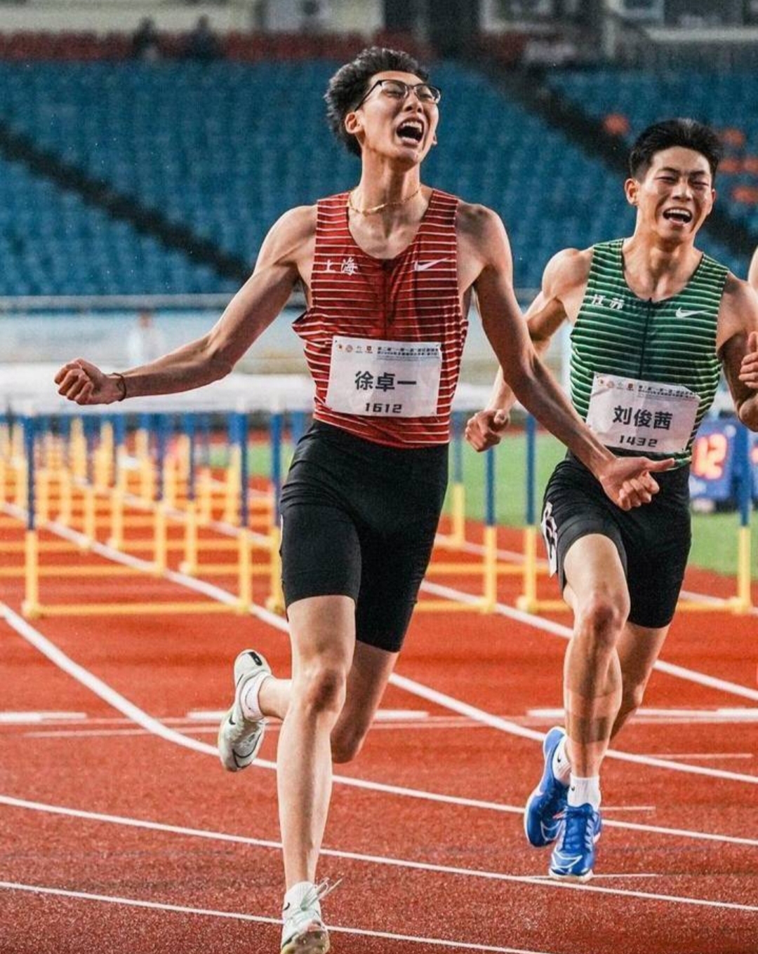 包含激动人心!决胜一刻,选手展现拼搏精神的词条 包含激动人心!决胜一刻,选手展现拼搏精神的词条