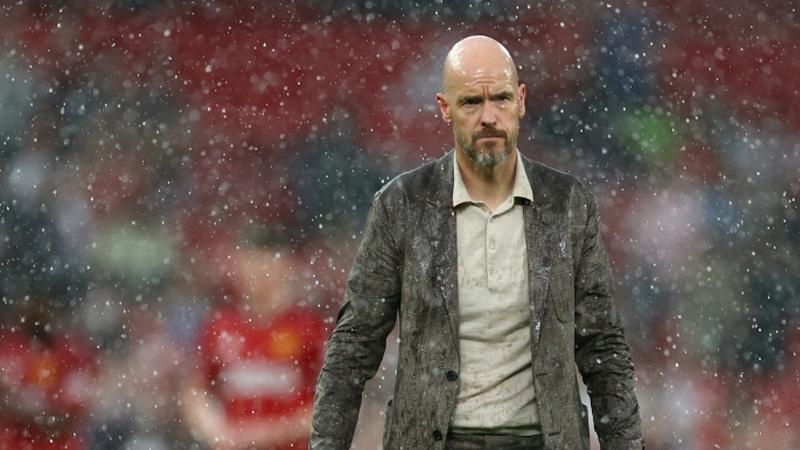 包含曼联客场惨败，球迷呼声高呼换帅的词条