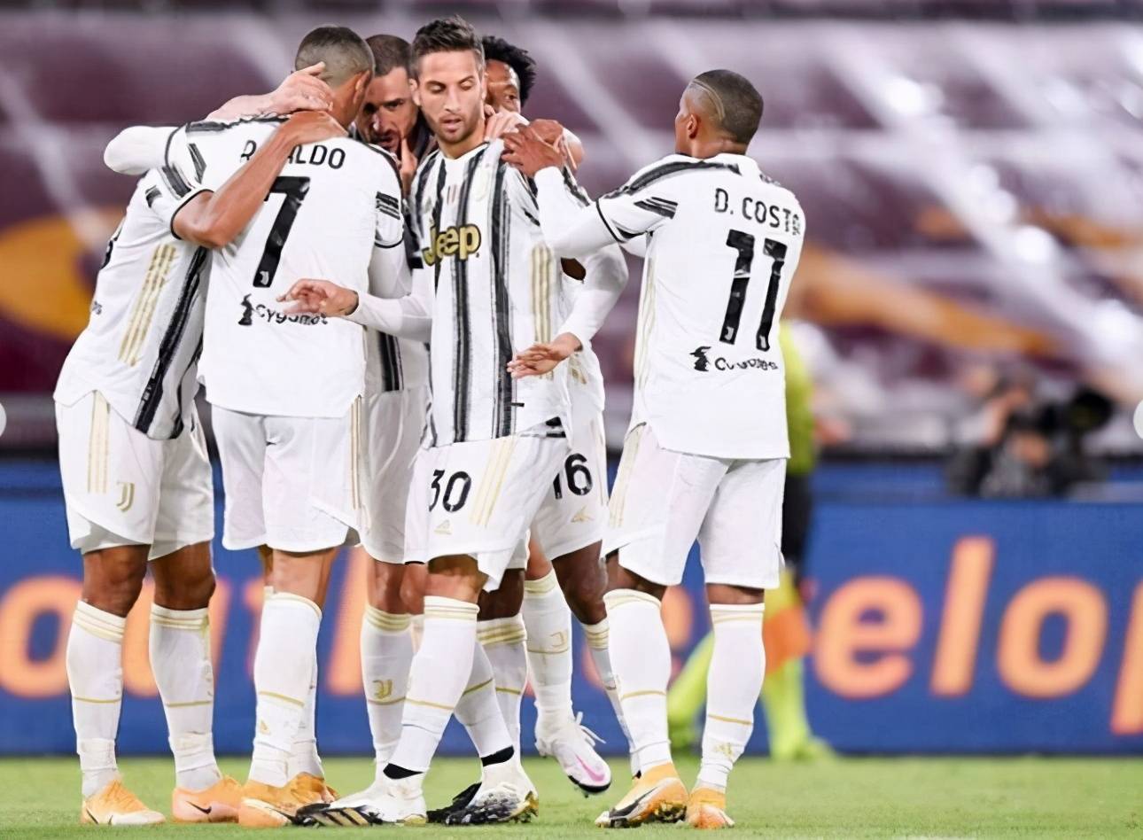 尤文图斯遭遇平局,晋级形势堪忧的简单介绍 尤文图斯遭遇平局,晋级形势堪忧的简单介绍