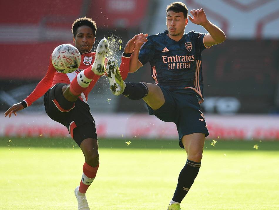 阿森纳枪手队迎战南安普顿,誓取胜利 阿森纳枪手队迎战南安普顿,誓取胜利