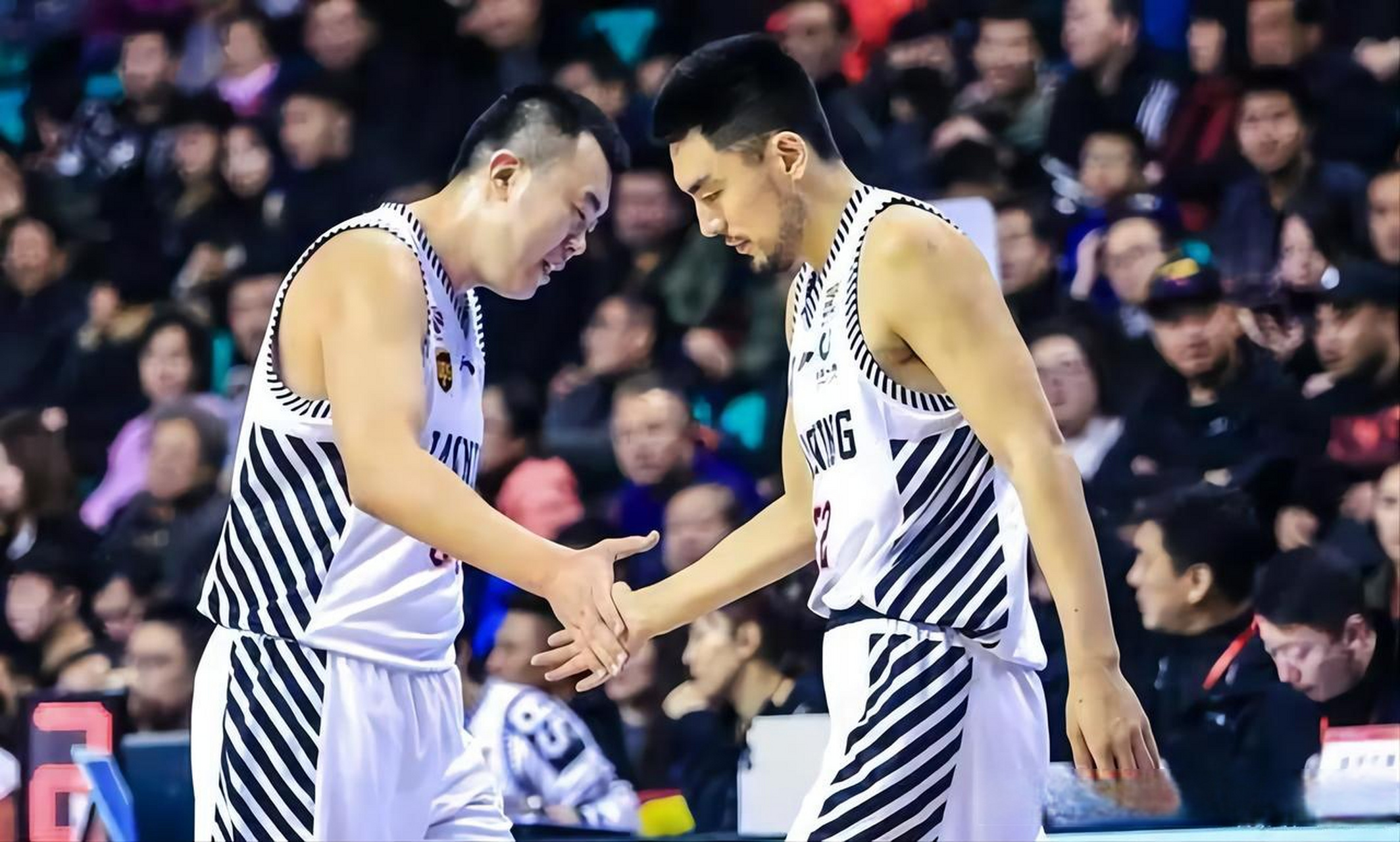 广厦队内线防守犯错，客场负于山东队遭遇两连败的简单介绍