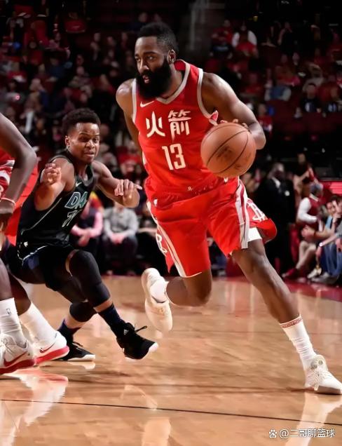 火箭新赛季开启，哈登喜获三双表现的简单介绍