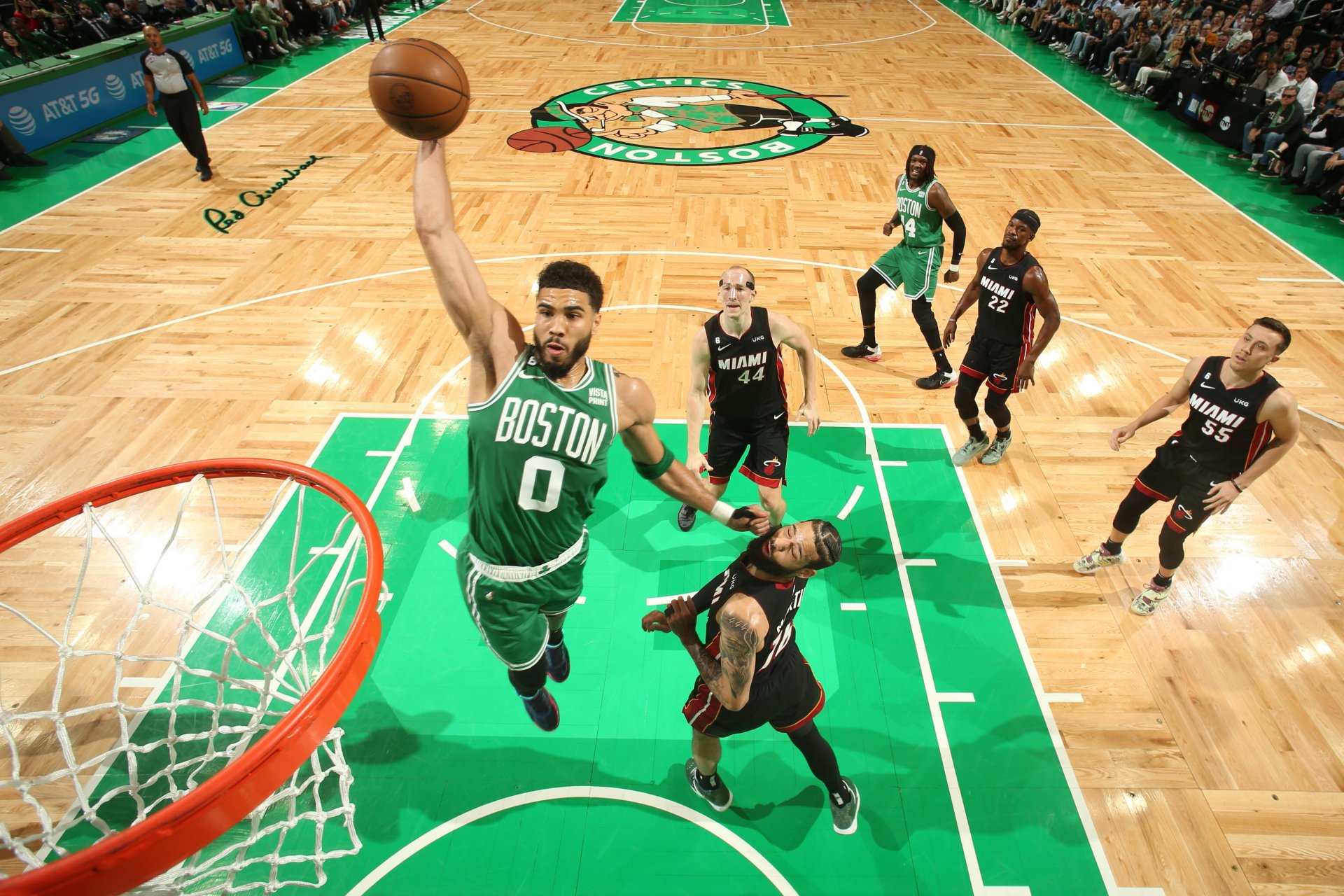 步行者击败公牛,拉文砍下全场最高分帮助球队获胜的简单介绍 步行者击败公牛,拉文砍下全场最高分帮助球队获胜的简单介绍